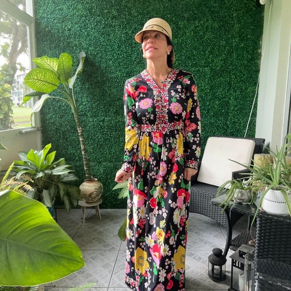 1970s Avalon Floral Print kaftan maxi dress Bohemian - Picture 2 of 6